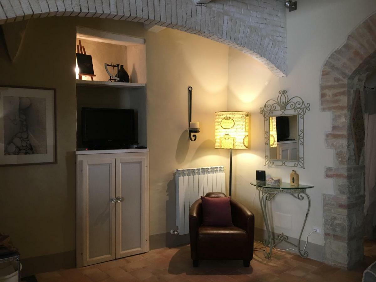 Il Rifugio Dell' Artista Apartment Todi Exterior photo